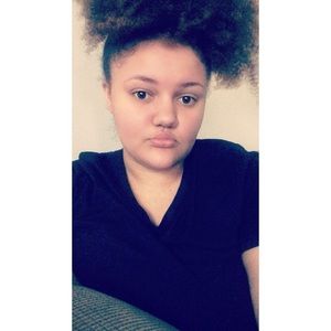 Meet your Posher, Kimberly